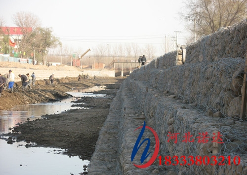水库大坝溢洪道铅丝石笼网